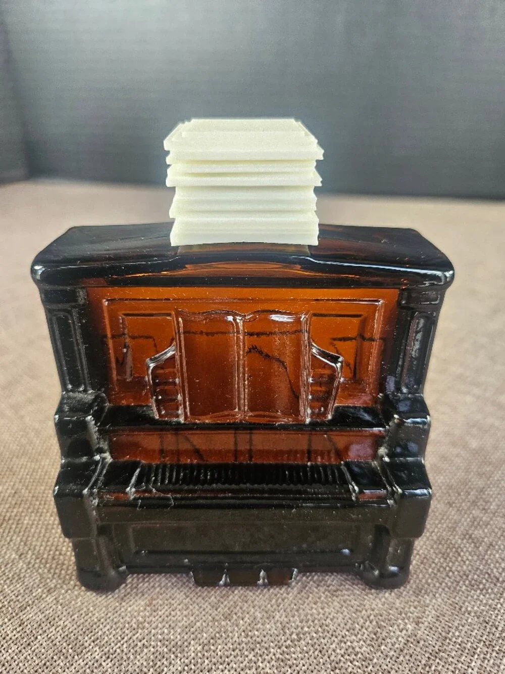 1970s Avon Piano Decanter With 4 F.l Oz. Of Tai Winds Aftershave (Full Bottle)